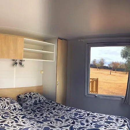 Mobile-home مكان تخييم Vale da Rosa